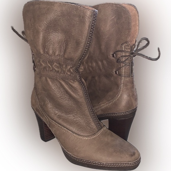 Clarks Artisan Soft Leather Ankle Booties Heels Boots Indie Peasant Boho 6.5 - Picture 1 of 15